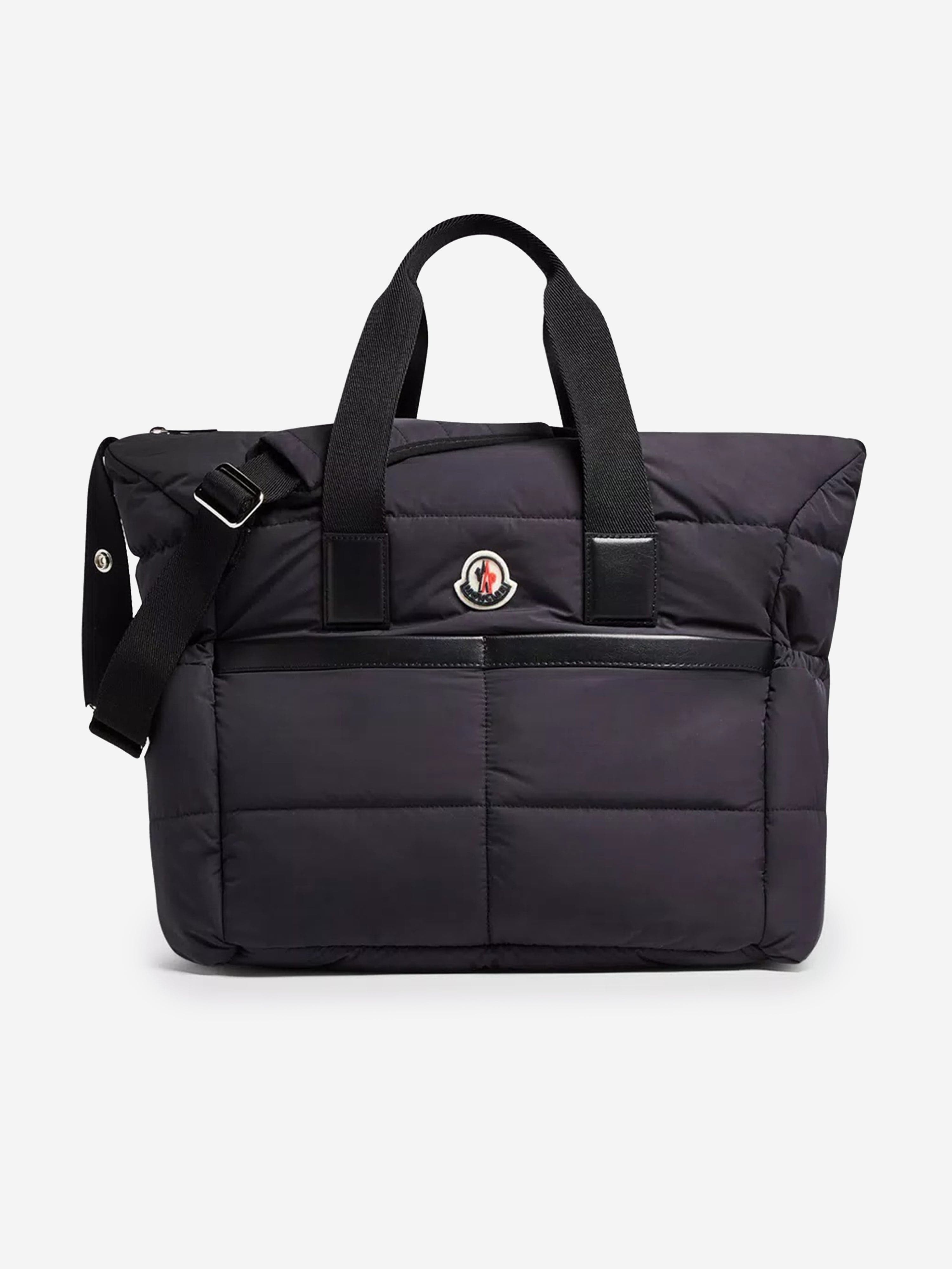 MONCLER マザーズバック Moncler Enfant Baby Padded Changing Bag in Black (38cm)