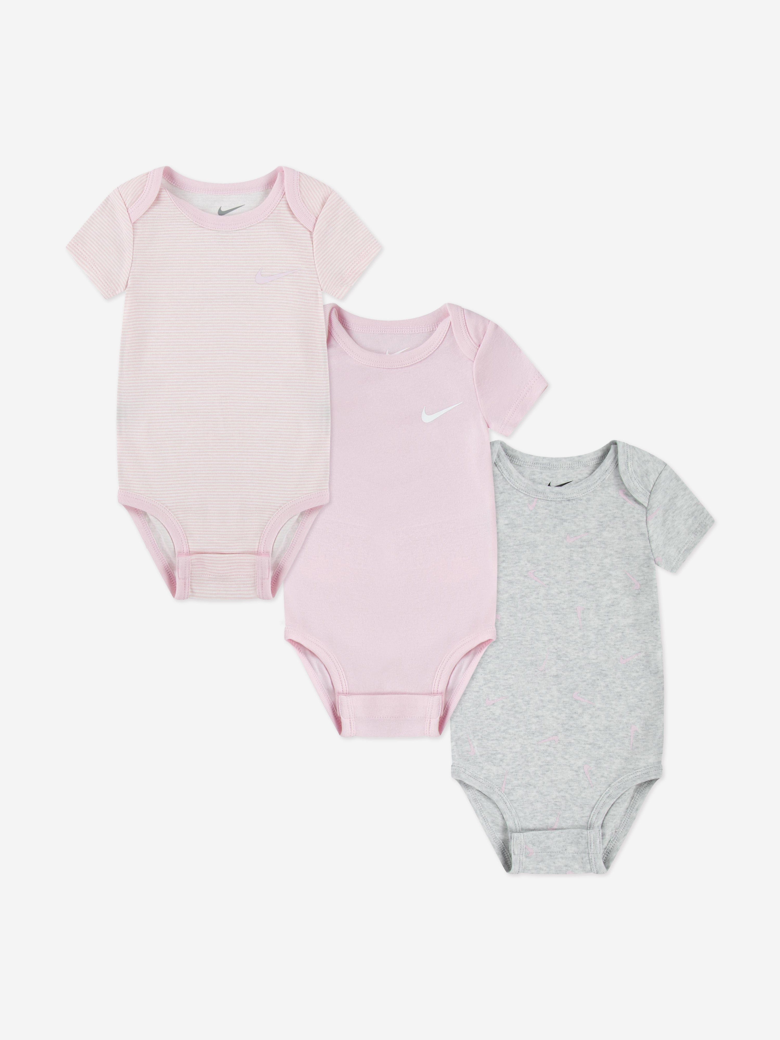 Nike Baby Girls Essentials Pack Bodysuit Set in Pink