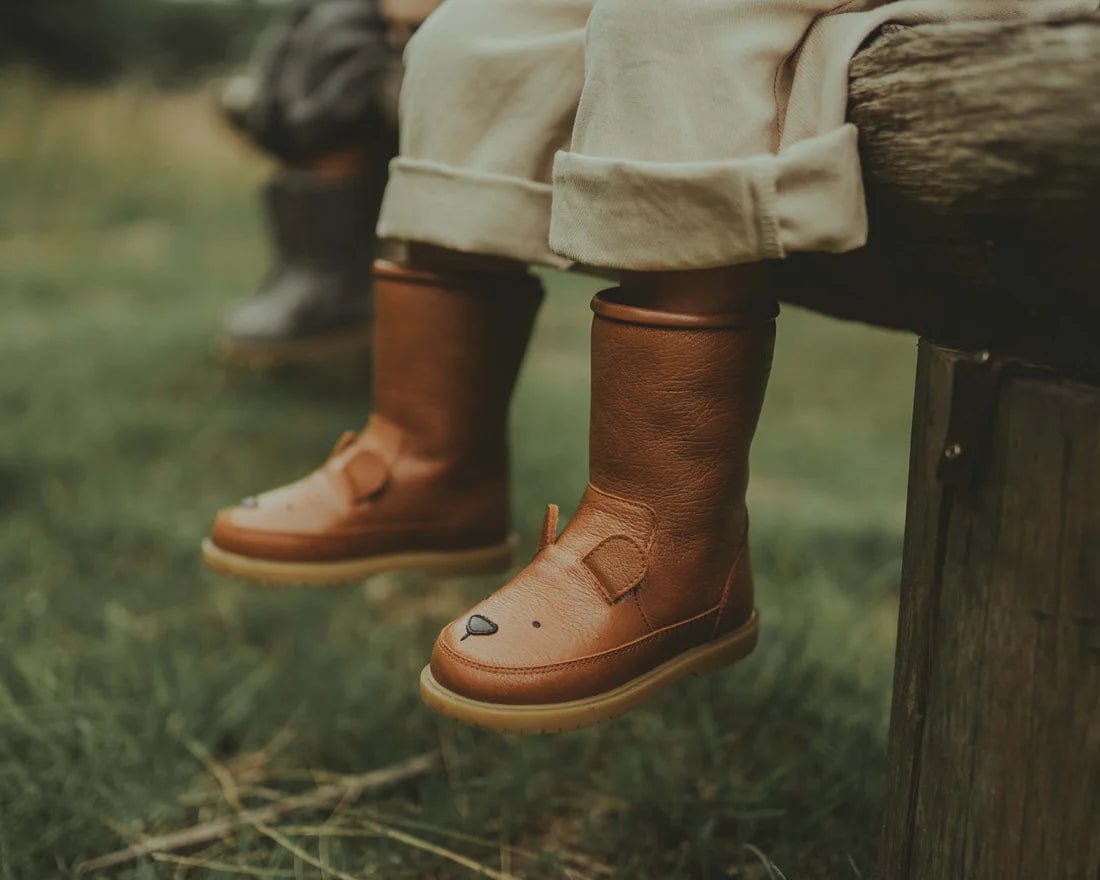 Donsje Kids Wadudu Classic Bear Boots in Brown | Childsplay Clothing