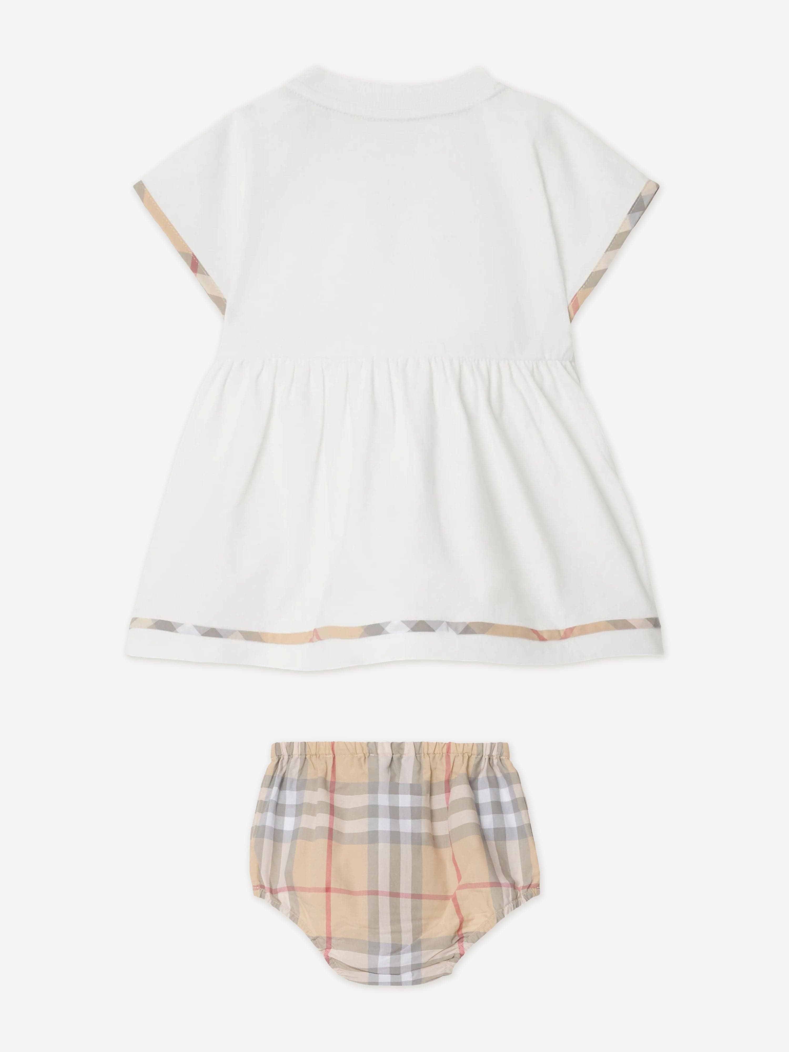 Burberry ベビー服　9M BURBERRY ベビー服 グリーン 9M 帽子付き 箱あり - メルカリ