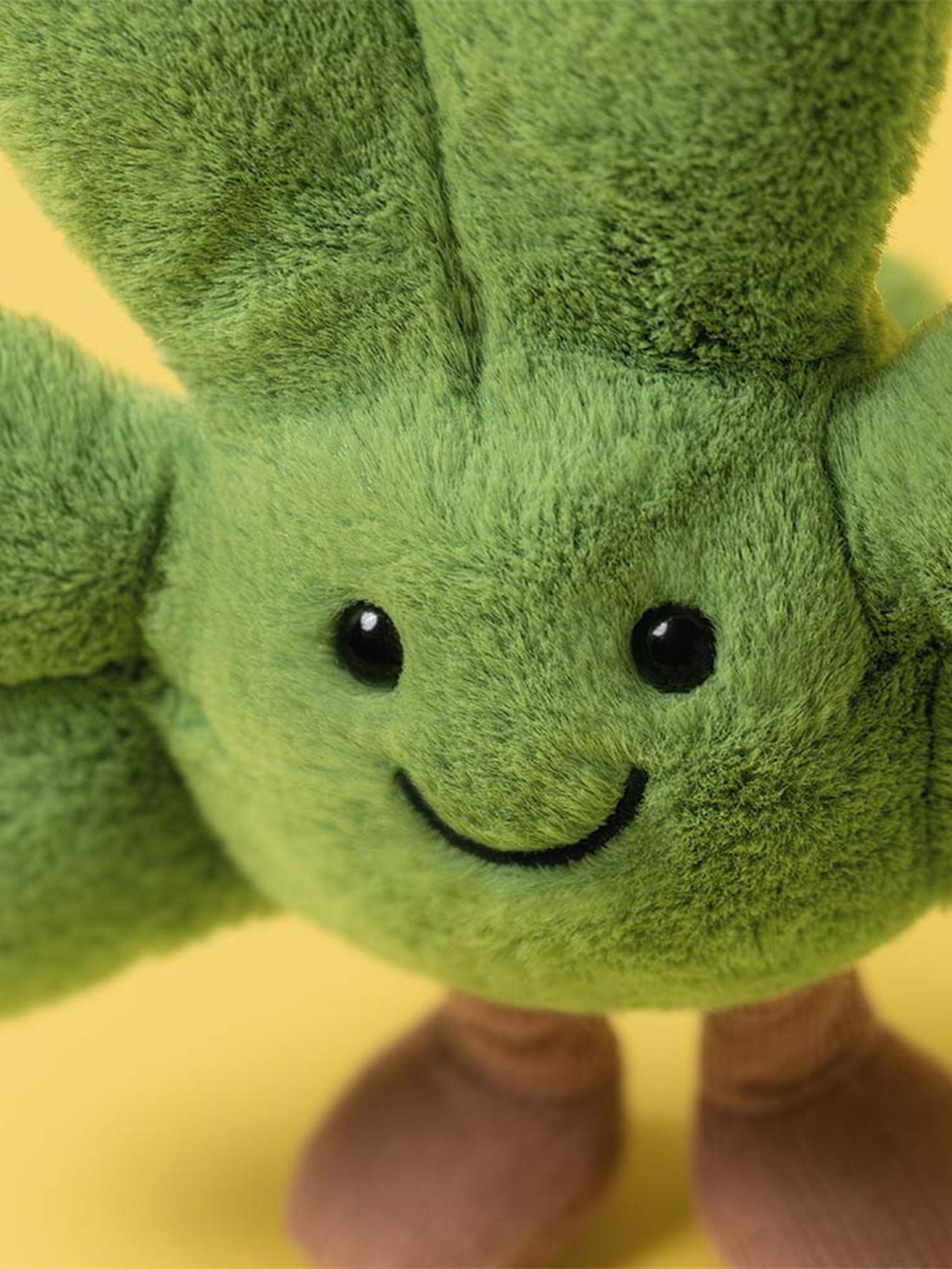  Siofra Shamrock シャムロック Jellycat Amuseables Siofra Shamrock in Green (15cm) | Childsplay