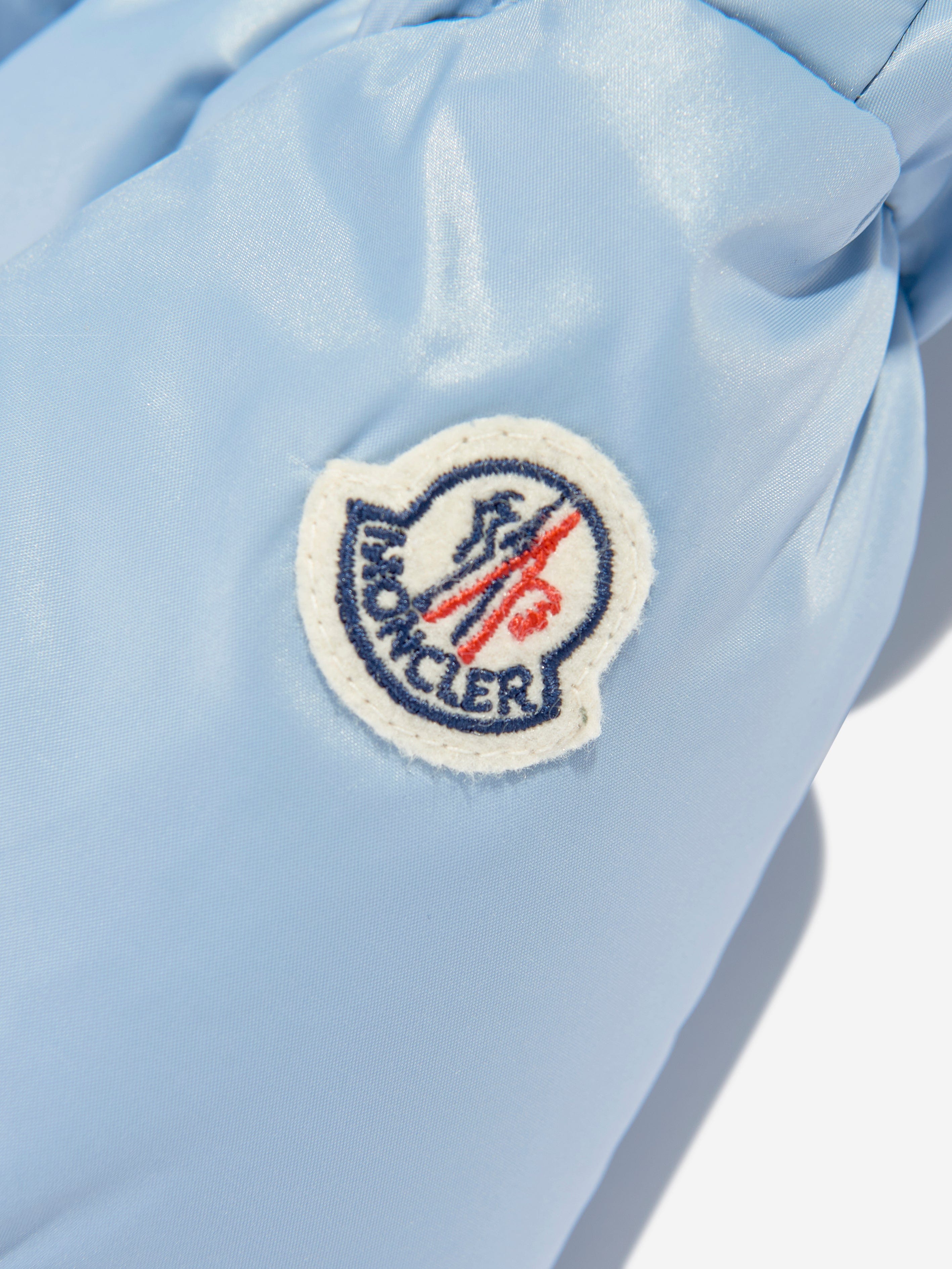 モンクレール フード付きロンパース 9〜12M 74cm 水色フリース 男の子 Moncler Enfant Girls Down Padded Parana Jacket in Blue