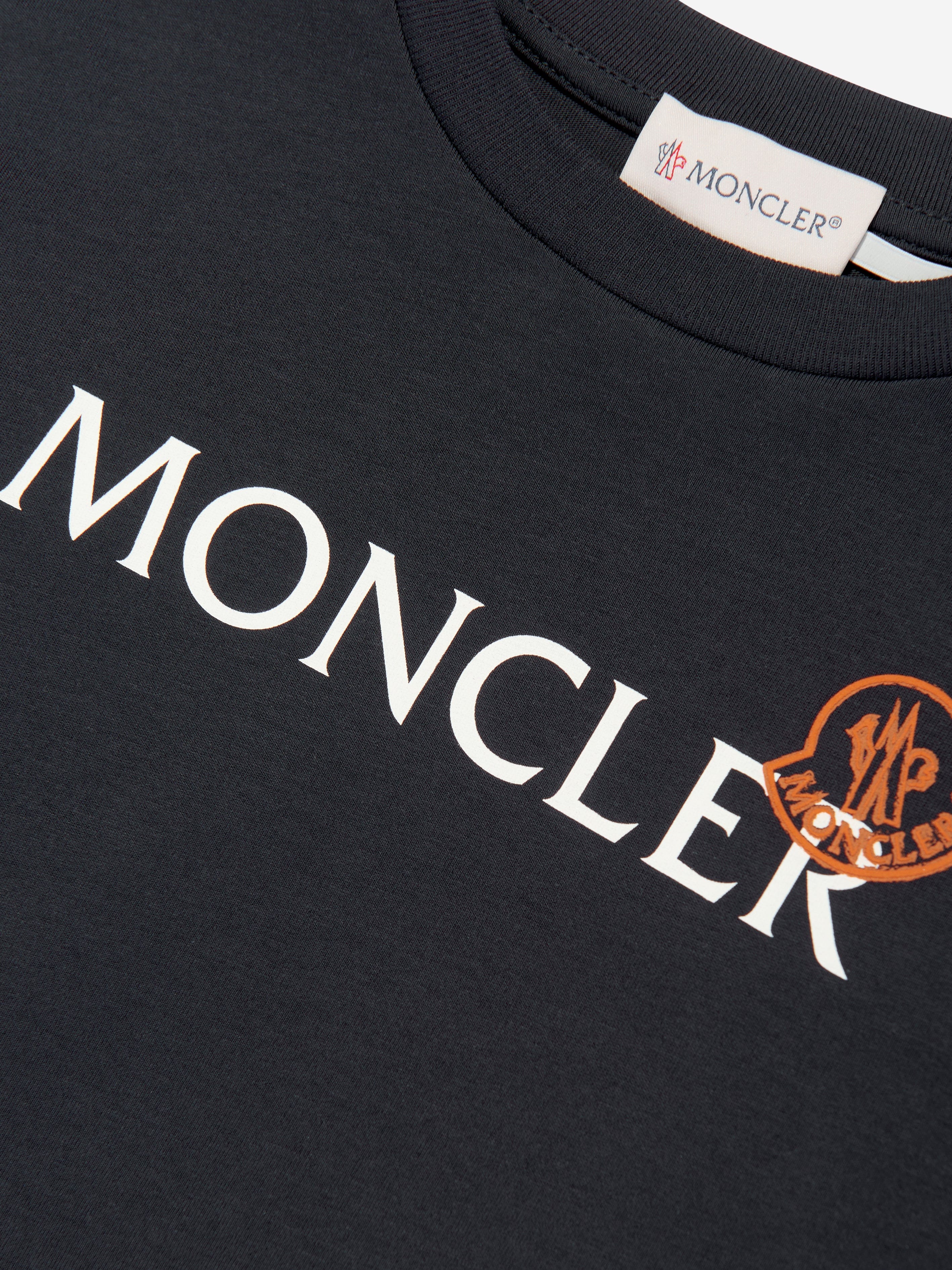 Moncler Enfant Boys Long Sleeve Logo T-Shirt in Navy | Childsplay