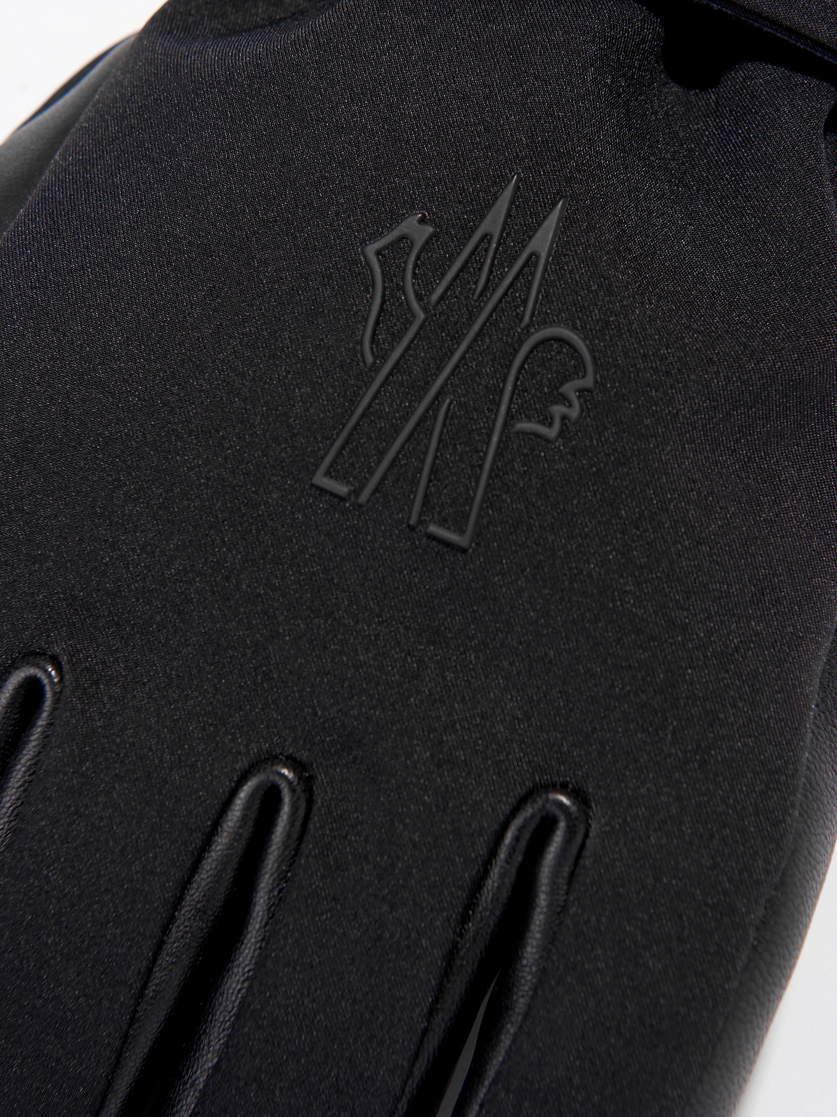 Moncler Enfant Kids Grenoble Ski Gloves in Black | Childsplay Clothing