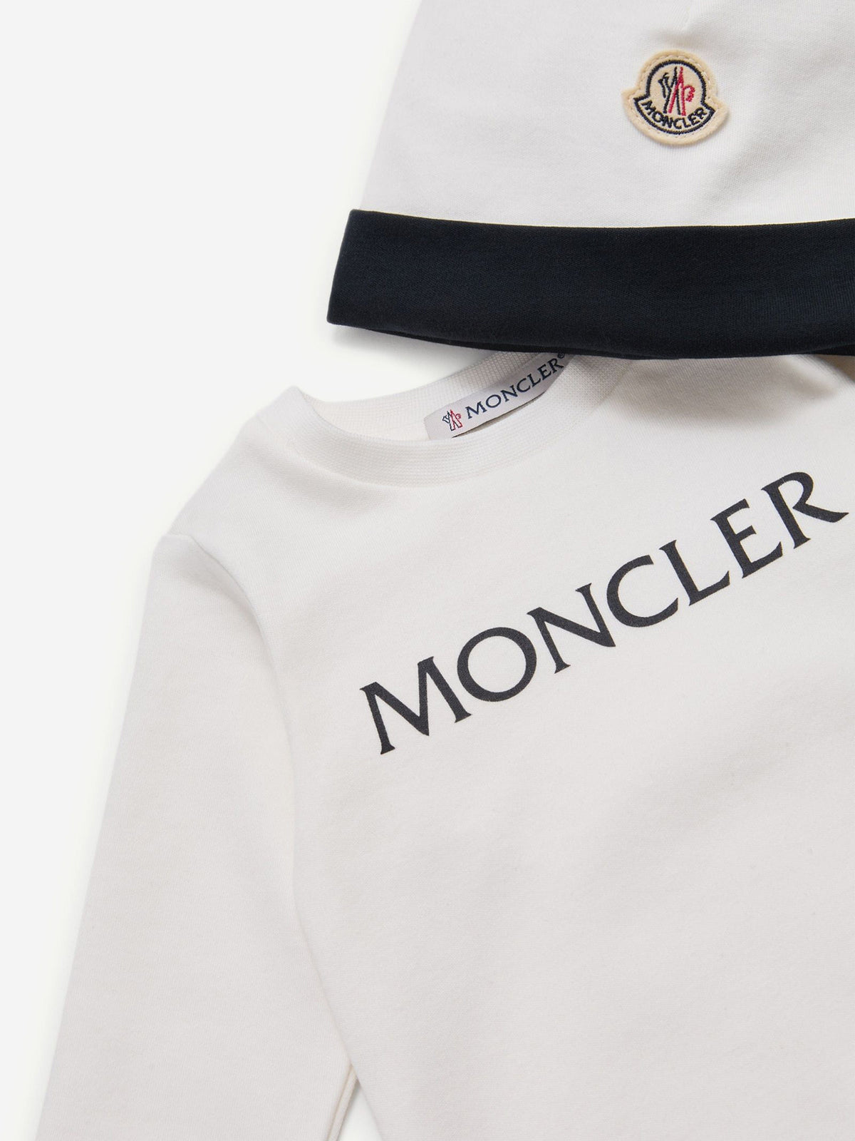 Moncler Enfant Baby 4 Piece Babygrow Gift Set in White 