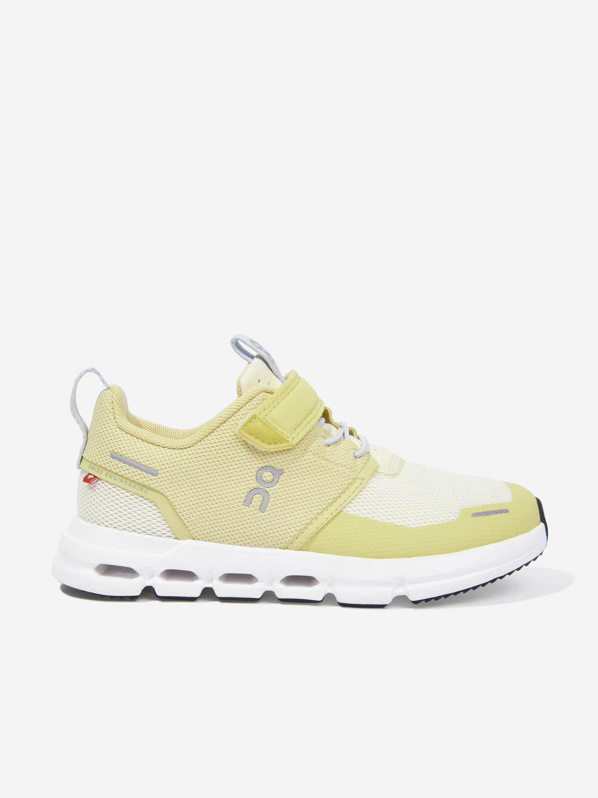 Running Shoes For Cool Girls Trainers On Kids Cloud Play Citrine/White