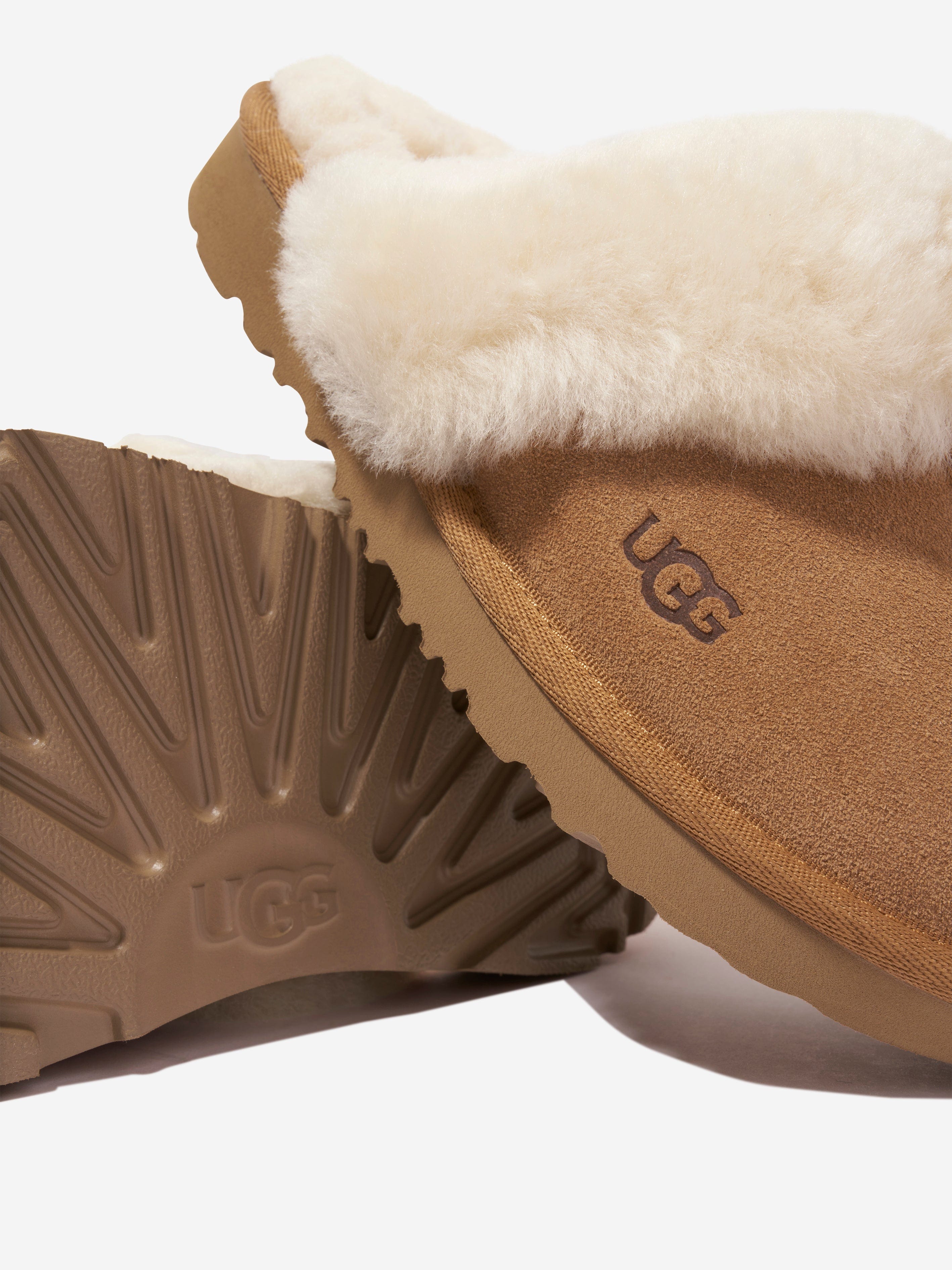 UGG UGG Girls Cozy II Slippers in Brown Childsplay Clothing