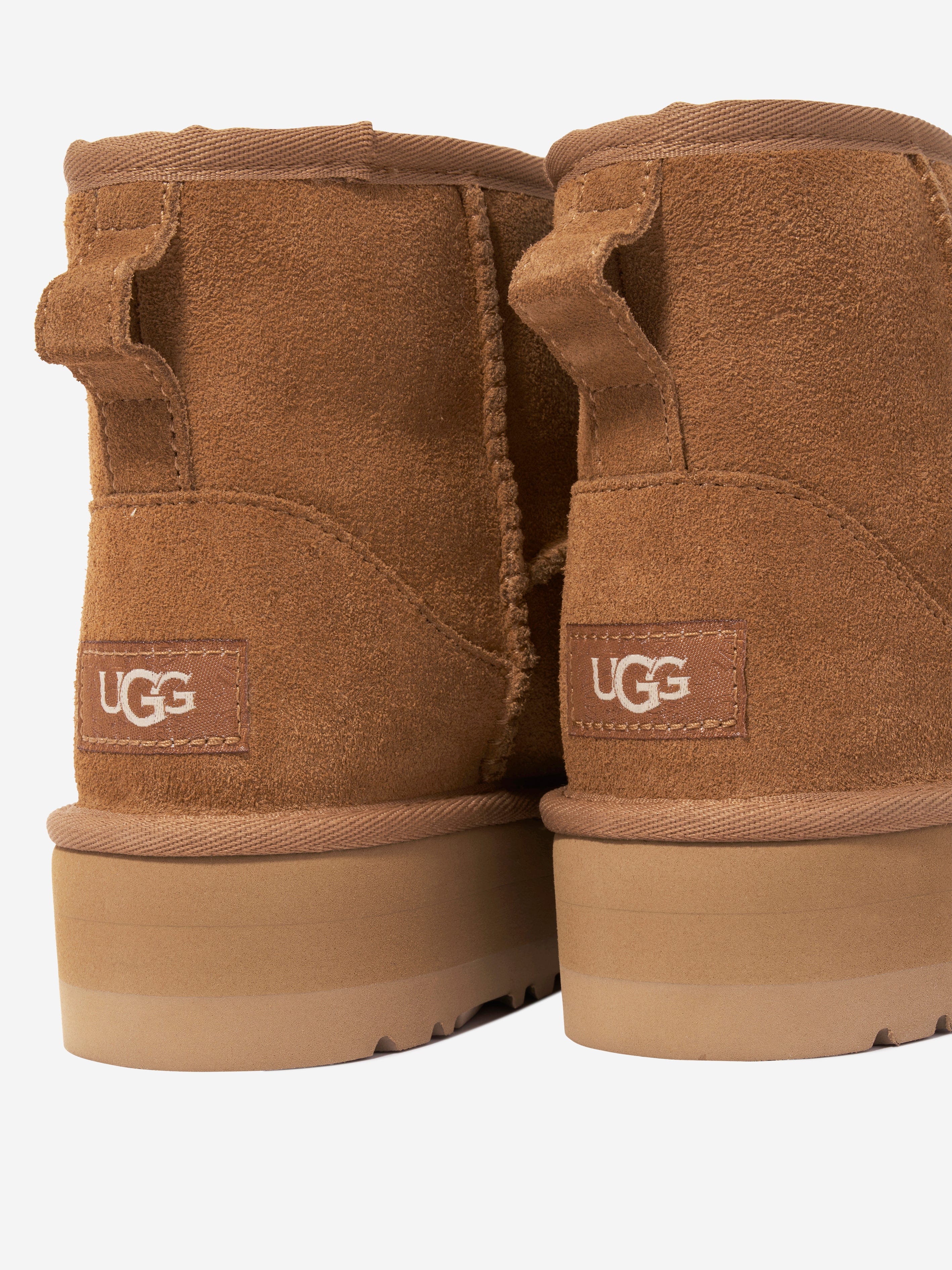 UGG Girls Classic Mini Platform Boots in Chestnut | Childsplay