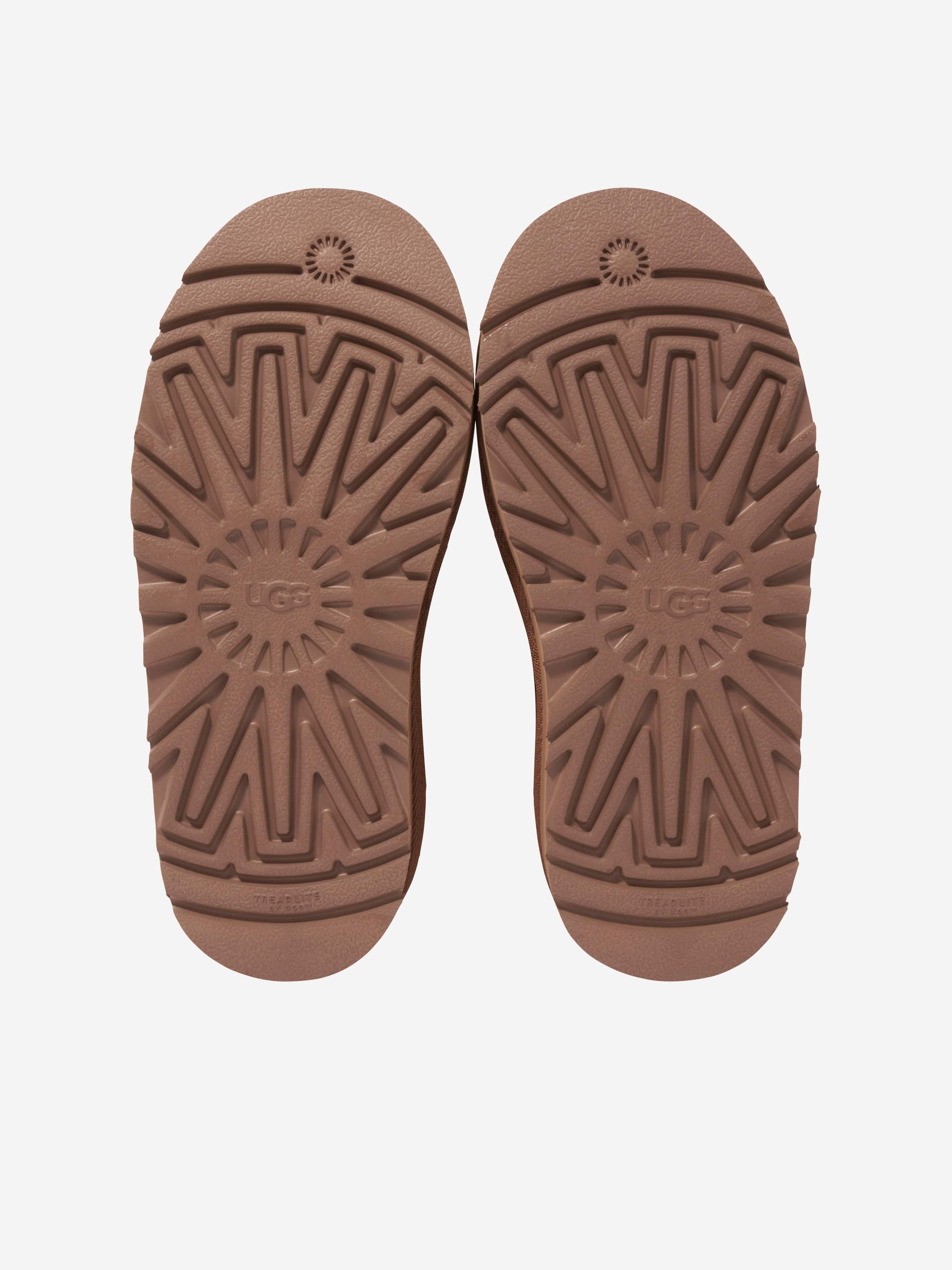 UGG Girls Classic Mini Platform Boots in Chestnut | Childsplay